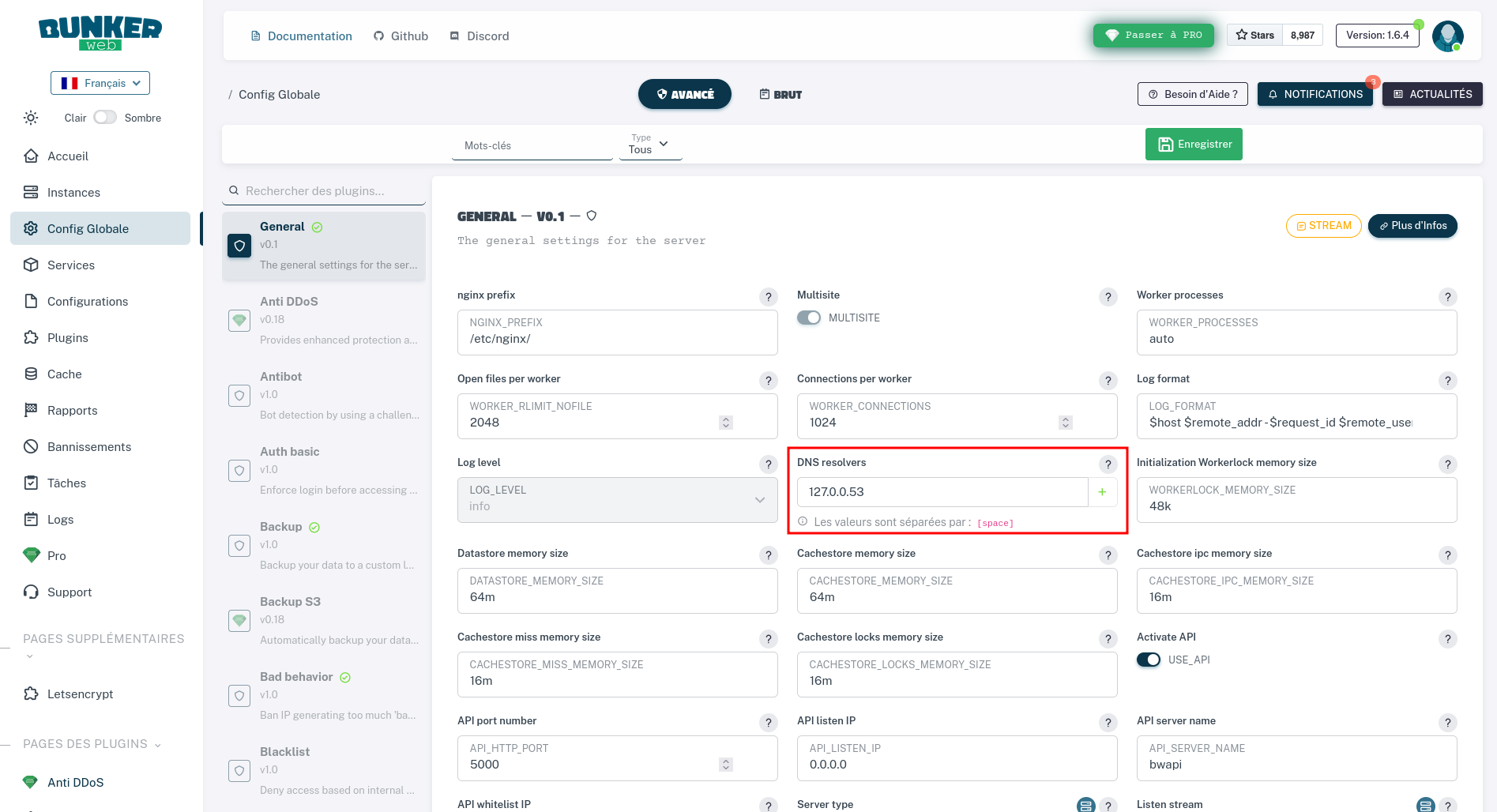 Paramètres des résolveurs DNS via l'interface Web